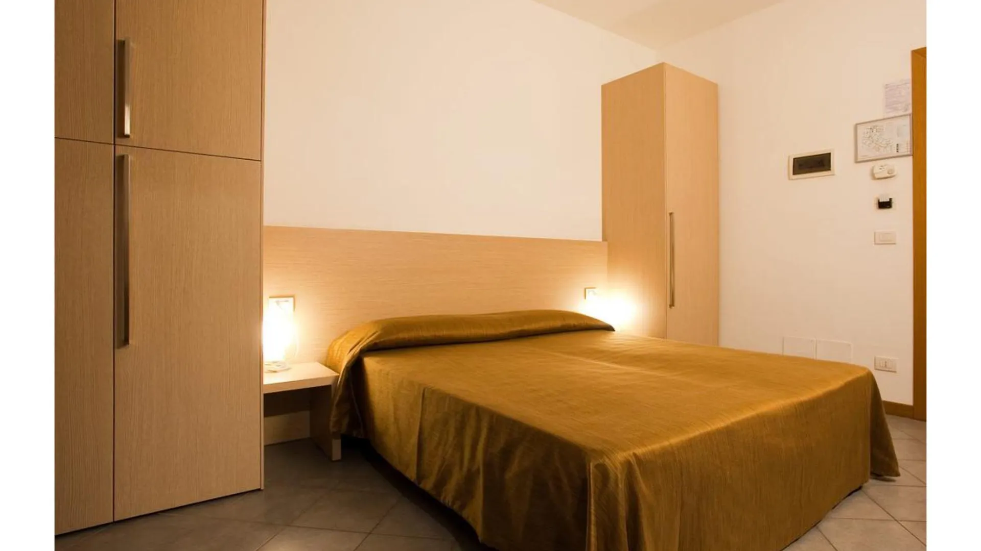 לידו די ג'סולו Hotel Eden