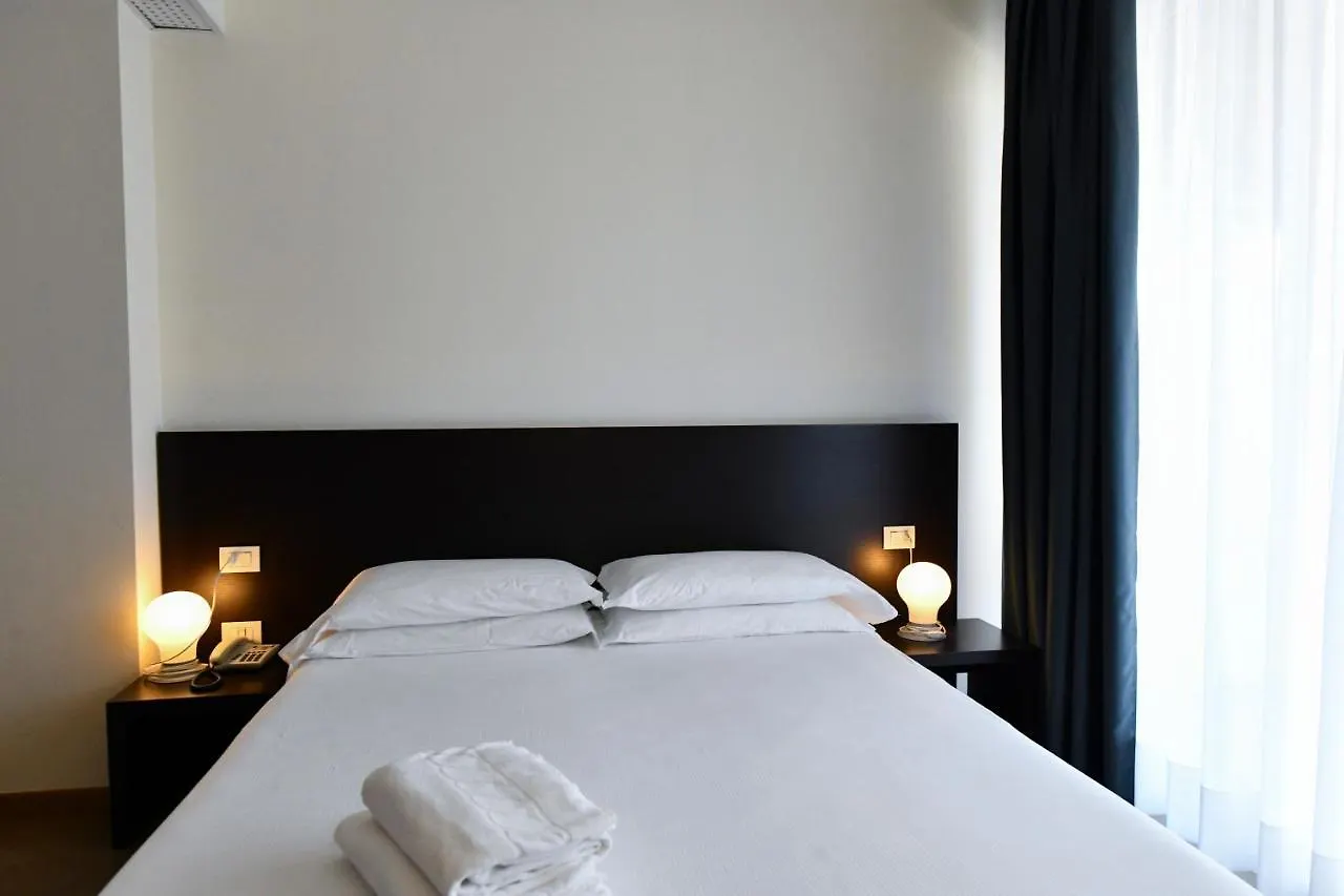 Hotel Eden Lido di Jesolo 4*,