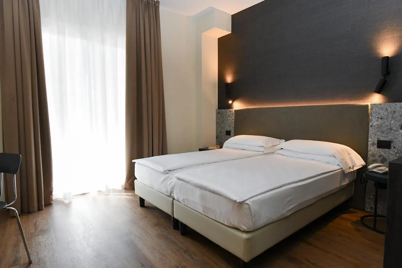 Hotel Eden Lido di Jesolo 4*,